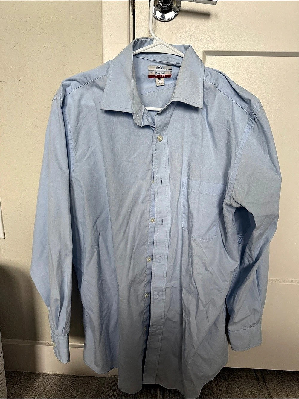 Croft and barrow  Long Sleeve Button Down Blue Size Large Like New
